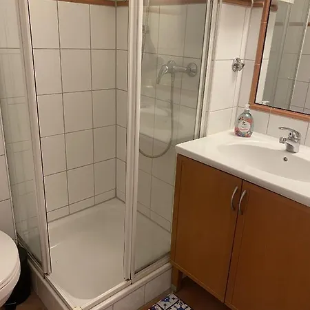 Gemuetliches In Attraktiver Lage דירה *